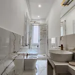 Amoe - Eleganza E Storia Nel Cuore Di Appartement