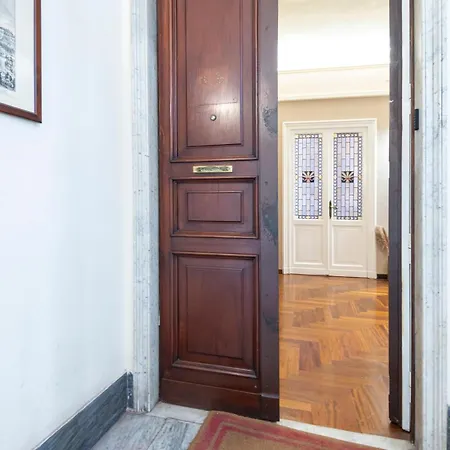 Amoe - Eleganza E Storia Nel Cuore Di Roma