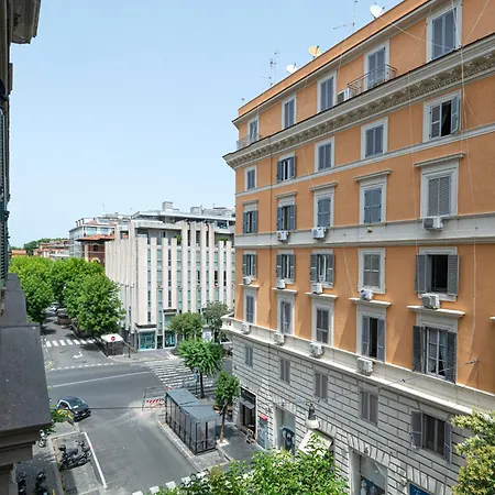 Amoe - Eleganza E Storia Nel Cuore Di Apartamento Roma