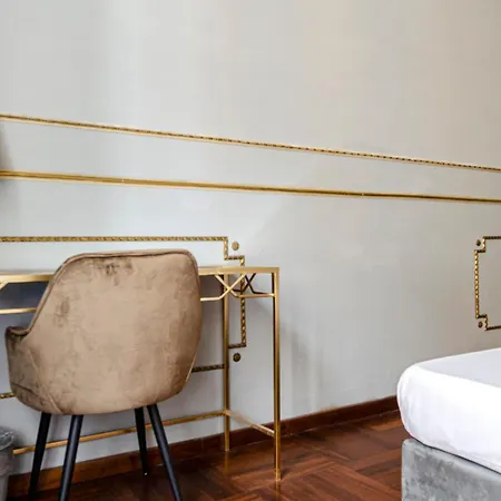 Amoe - Eleganza E Storia Nel Cuore Di