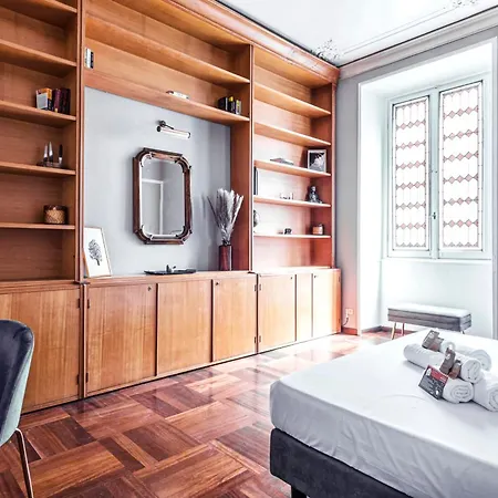 Apartamento Amoe - Eleganza E Storia Nel Cuore Di