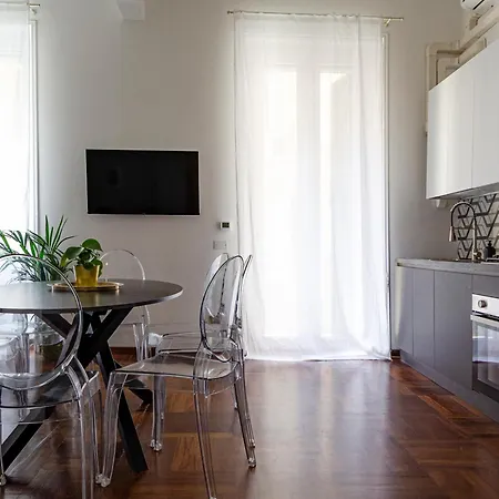Apartamento Amoe - Eleganza E Storia Nel Cuore Di