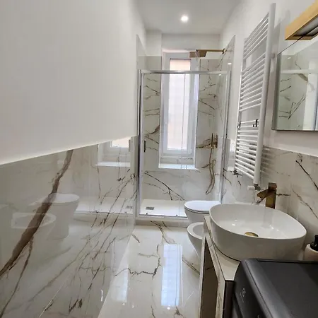 Amoe - Eleganza E Storia Nel Cuore Di Apartamento Roma